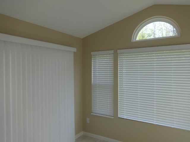 6561 Greeley Ave - Photo 3 of 15