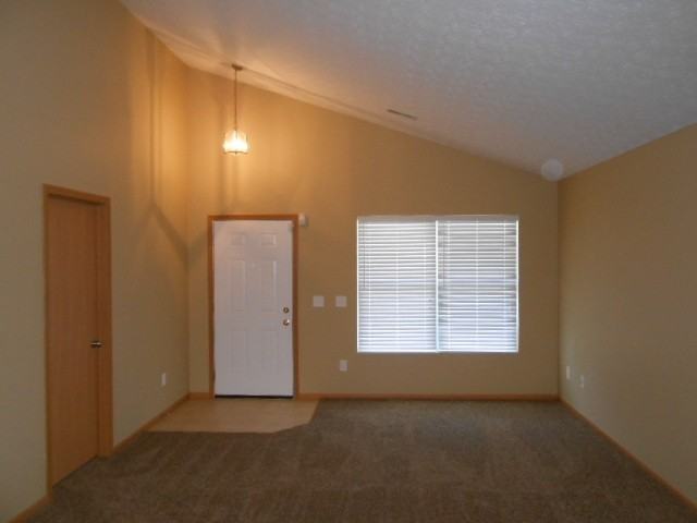 2164 Shadow Rock Dr - Photo 2 of 17
