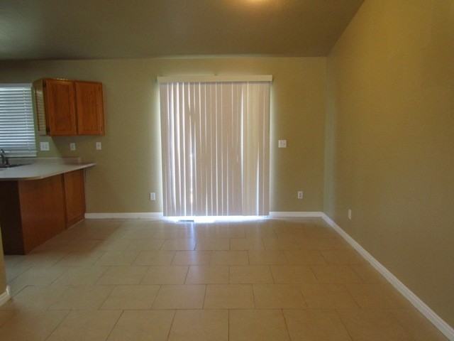 928 W 1400 S - Photo 3 of 11