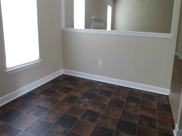 855 Anchor Way NE - Photo 3 of 8