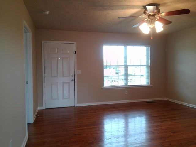 403 Wooded Valley Ct - Photo 2 of 13