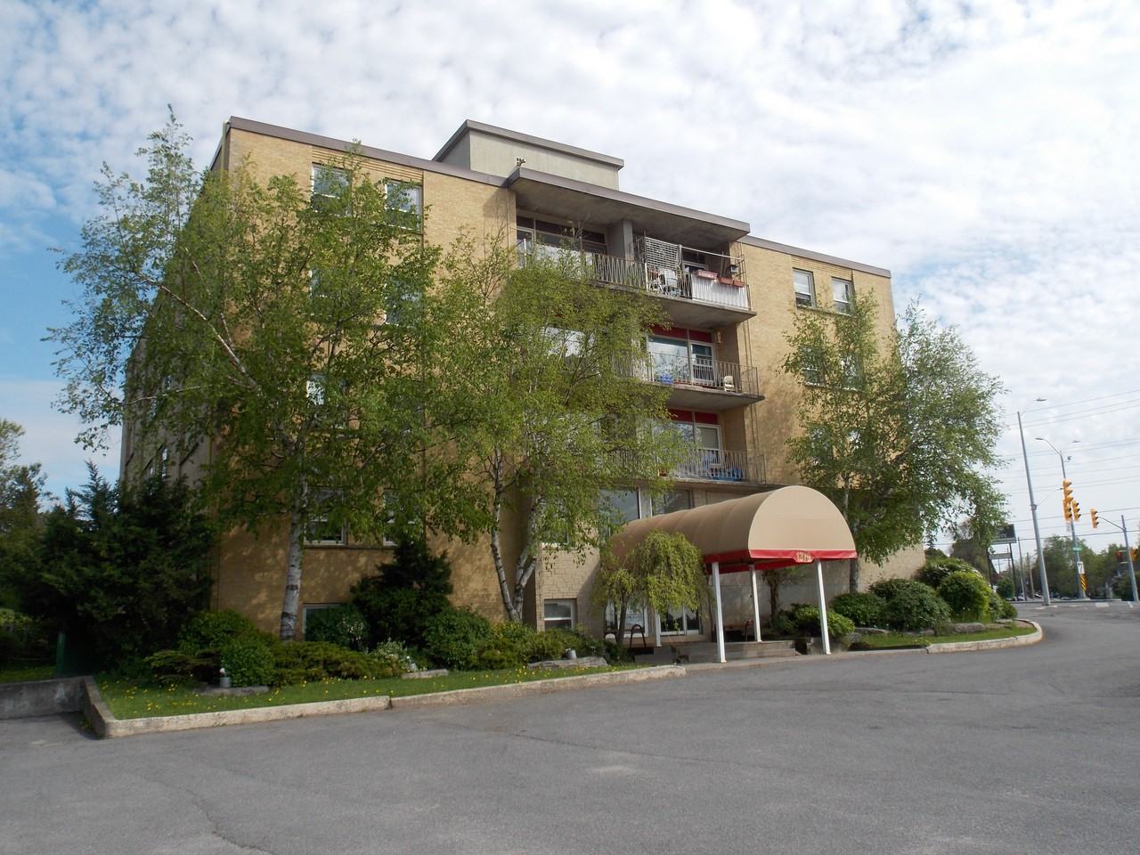 1379 Princess Street 16, Kingston, ON K7M 2 Bedroom Apartment for