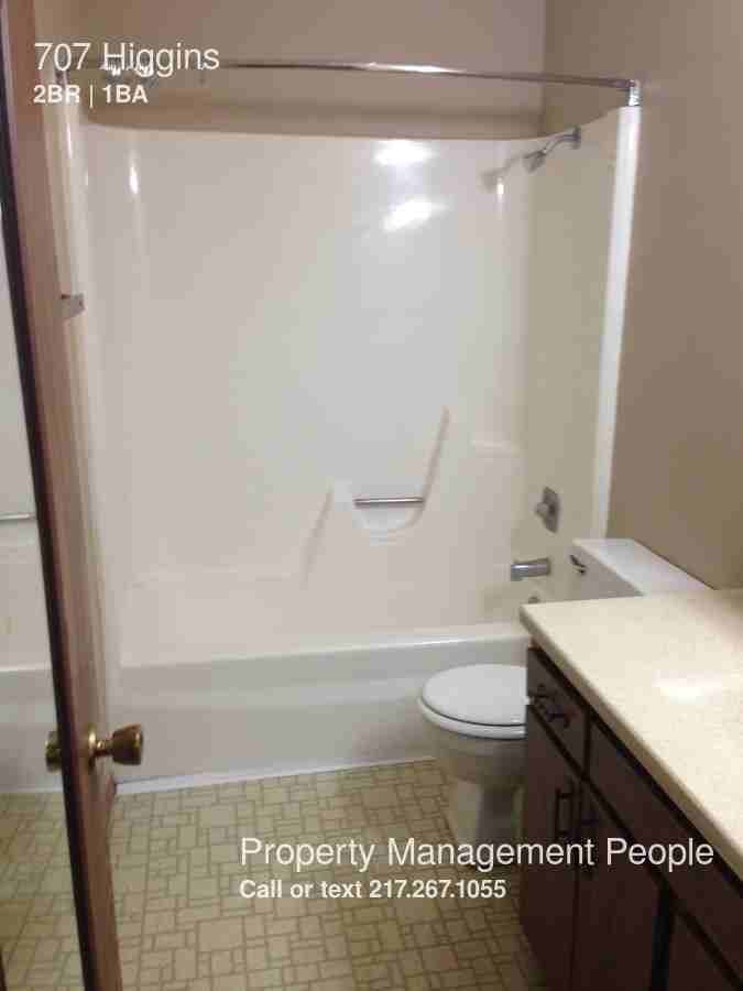 707 Higgins Rd - Photo 2 of 9