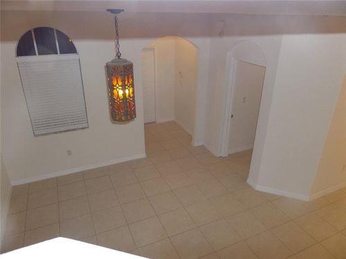 5062 SW 141st Ave - Photo 2 of 6