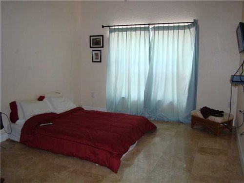 1901 SW 133rd Terrace - Photo 3 of 4