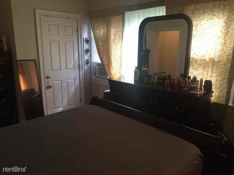 179 Belmont St - Photo 3 of 9