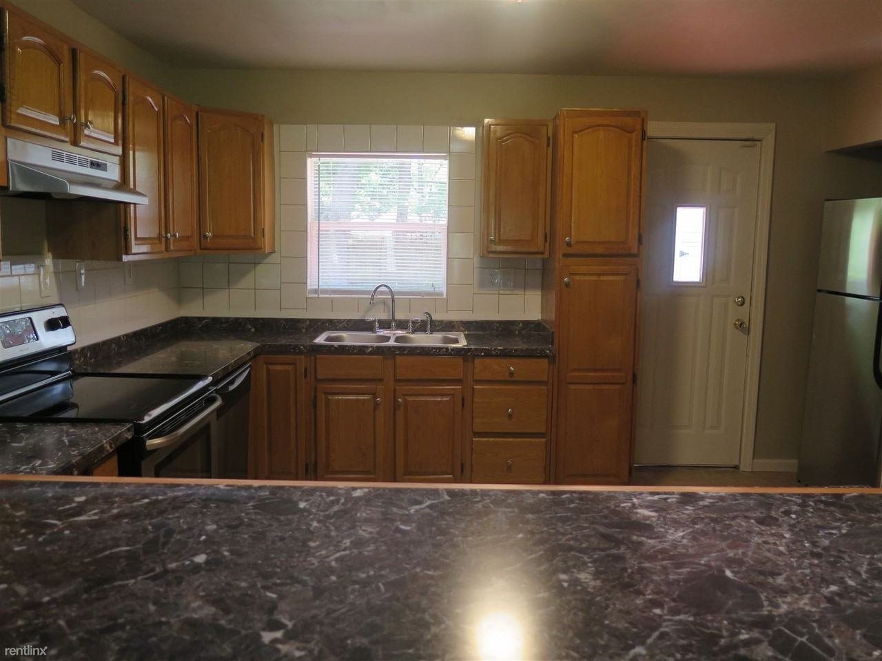 12910 E Blue Ridge Blvd - Photo 3 of 11