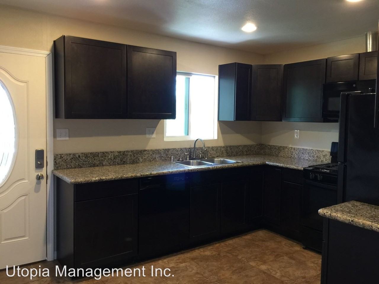 3991 Marine View Ave - Photo 2 of 10