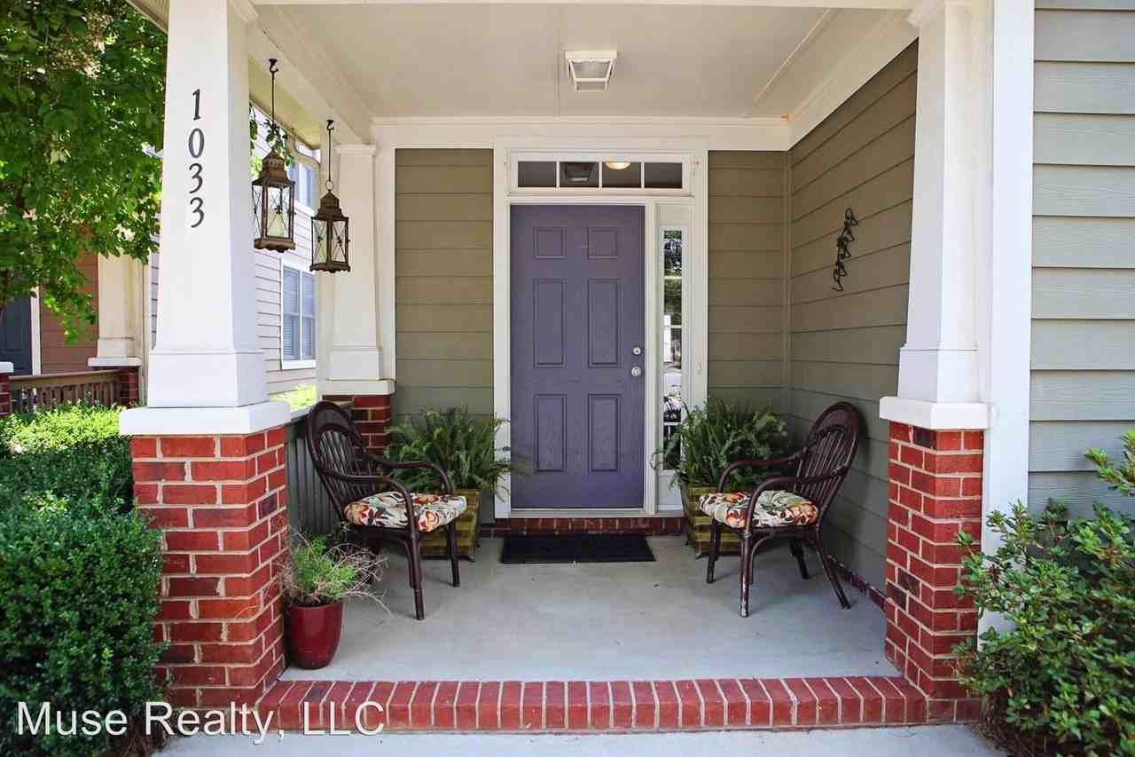 1033 Market St - Photo 2 of 7