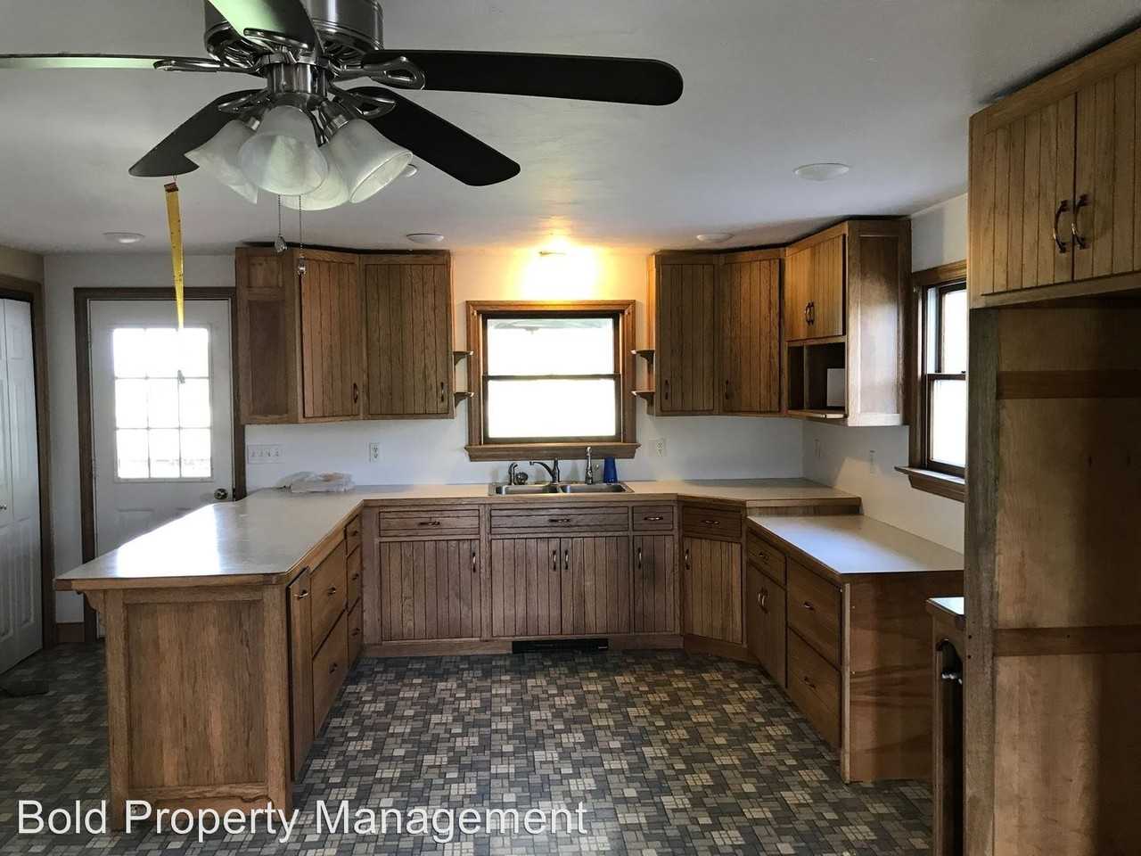 113 Krumstown Rd - Photo 3 of 16