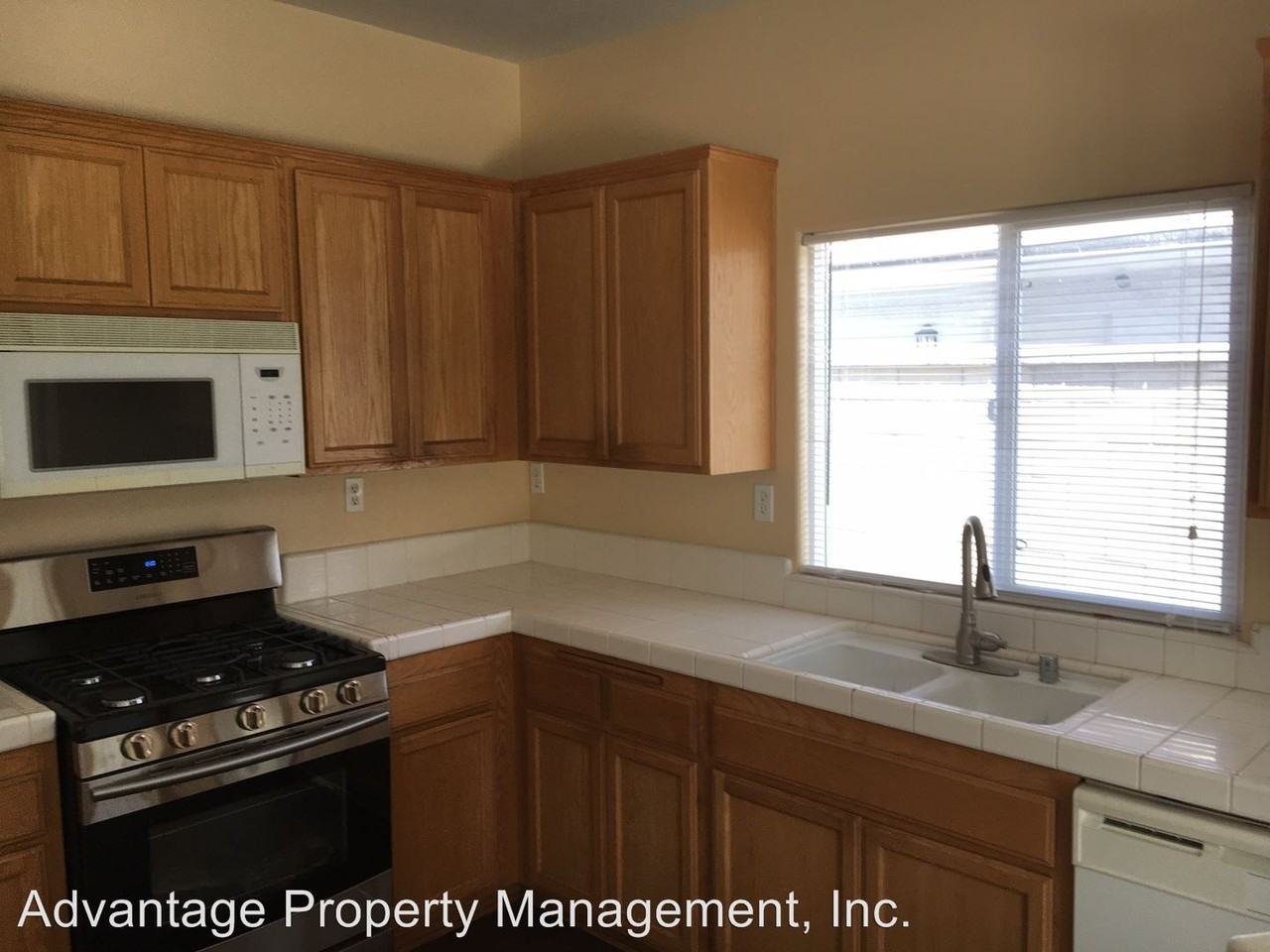 2428 Cesar E Chavez Dr - Photo 3 of 16