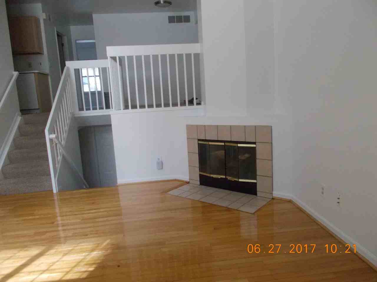 1334 S Main St - Photo 3 of 24