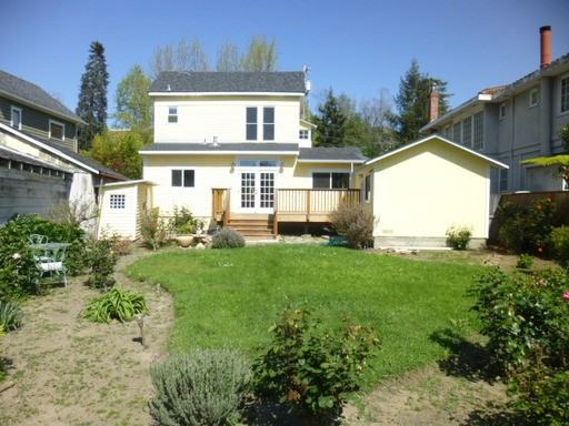 21 Olive Ave - Photo 2 of 16