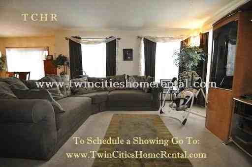 1027 6th Ave NE - Photo 2 of 15