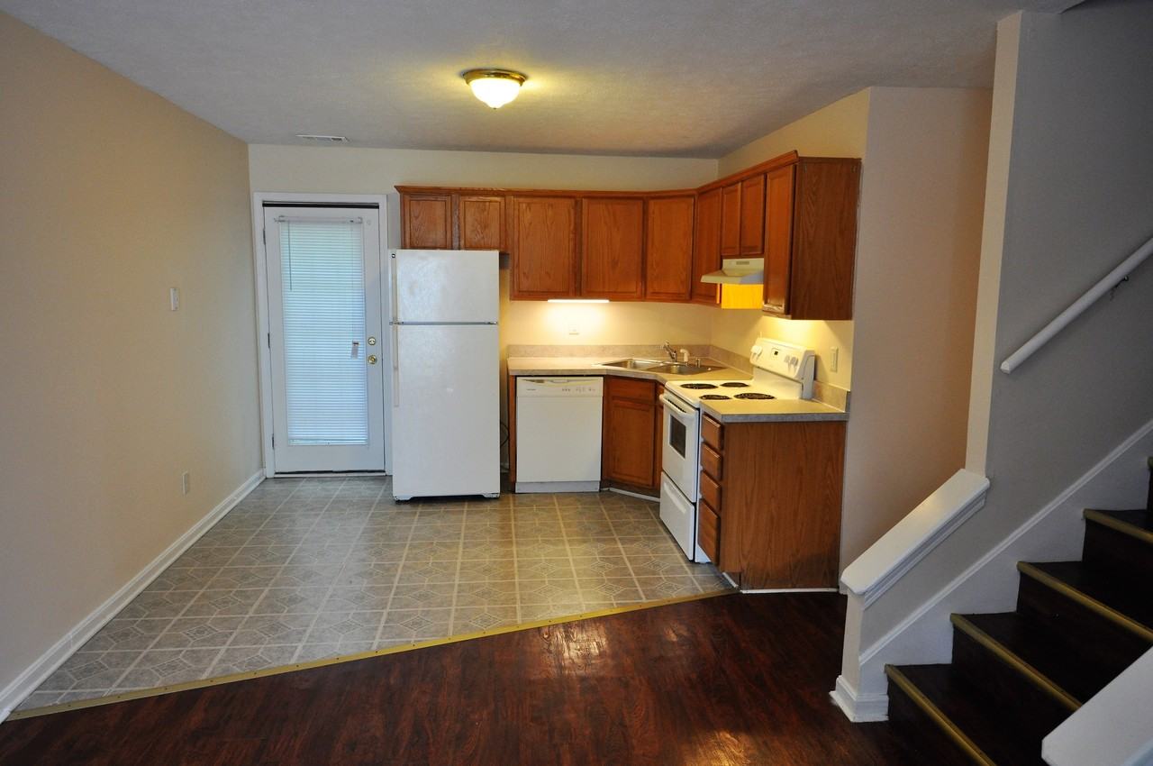 1318 Etawah Ave - Photo 2 of 8