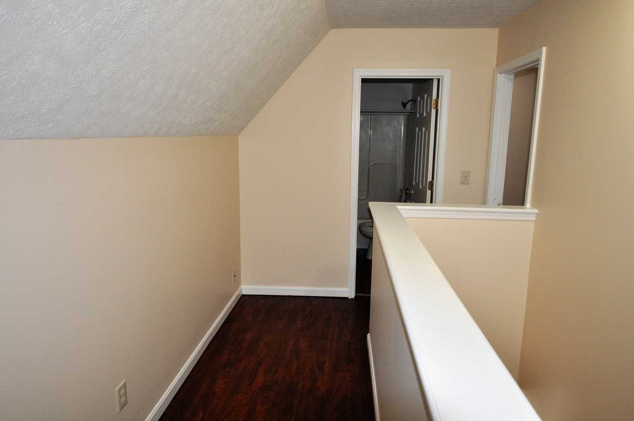 1318 Etawah Ave - Photo 3 of 8