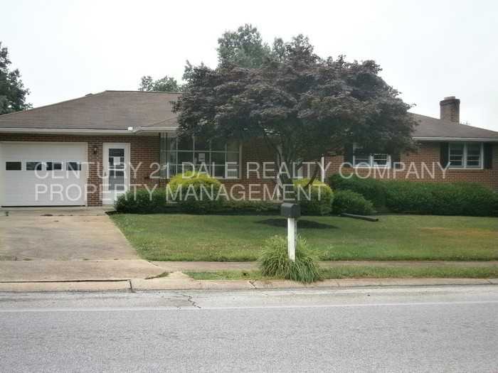 2600 Sunset Ln - Photo 2 of 22