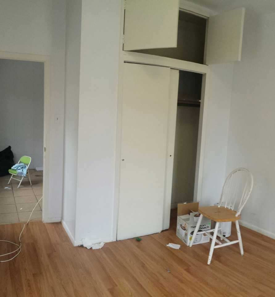 517 Albany Ave #1 - Photo 3 of 9