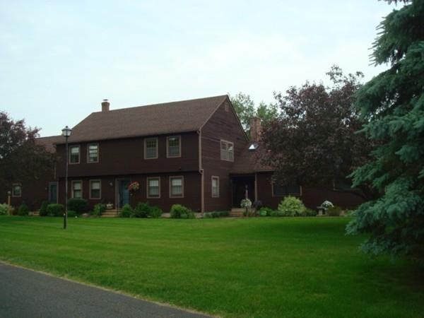 6 Adams Ct #C - Photo 2 of 13