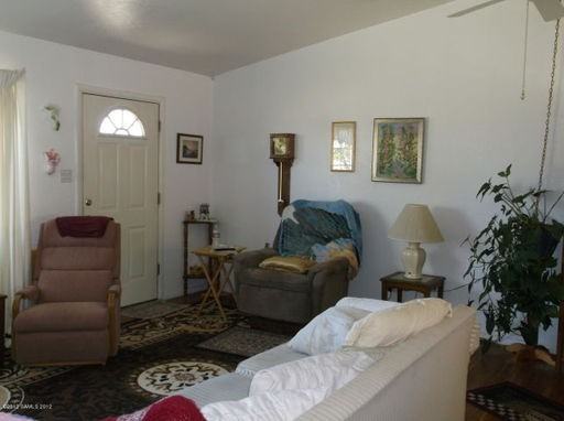 135 Ave De La Loma - Photo 3 of 12