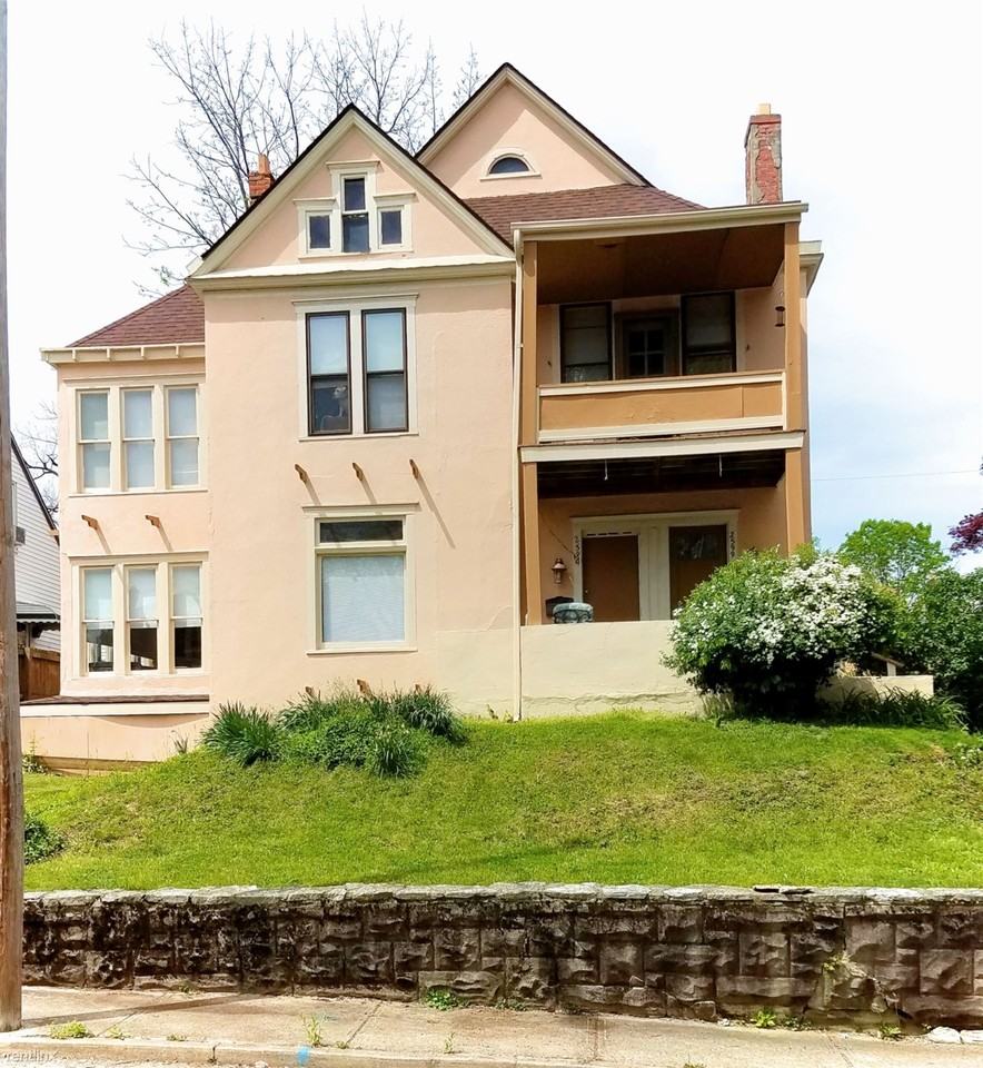 2599 Glen Echo Dr - Photo 2 of 20