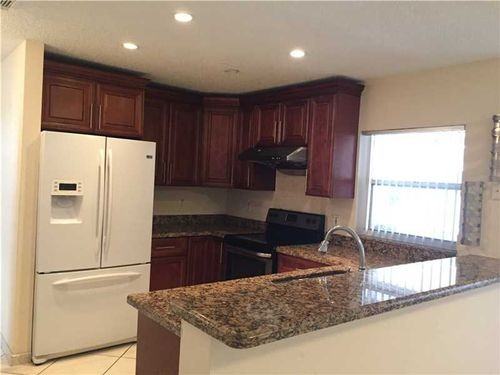 300 SW 100th Ave - Photo 3 of 3