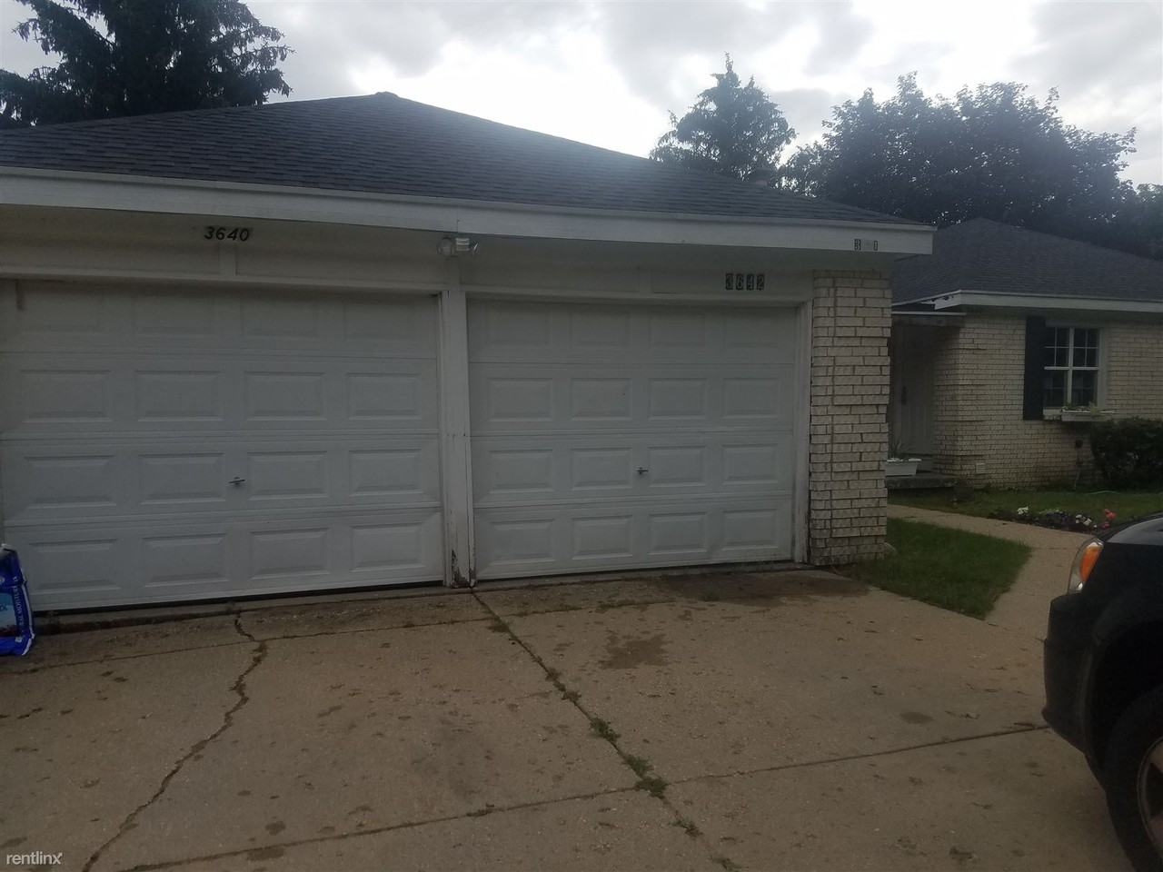 3640 Newcastle Dr SE - Photo 2 of 10