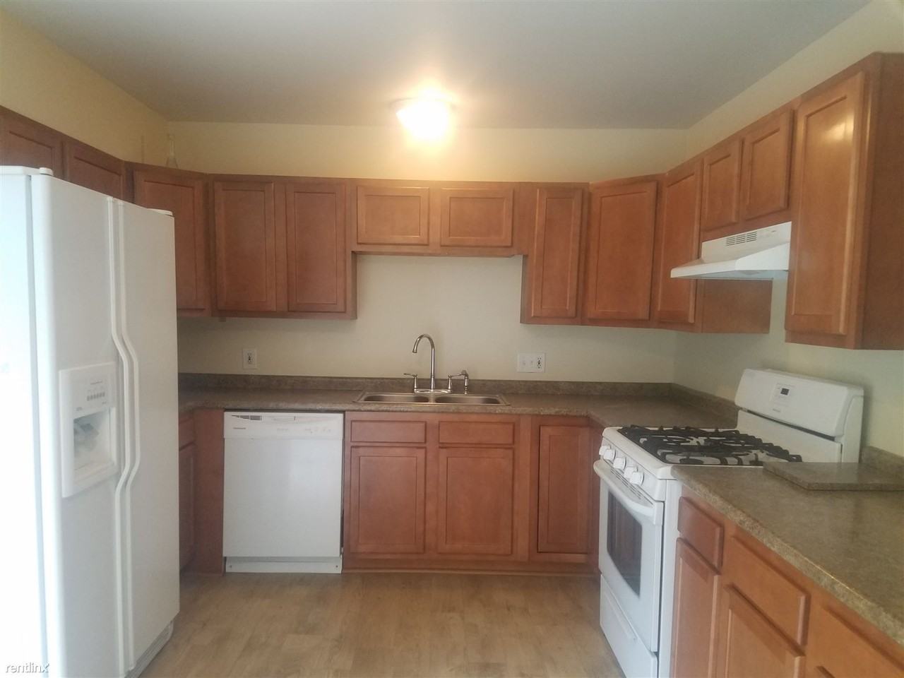 3640 Newcastle Dr SE - Photo 3 of 10