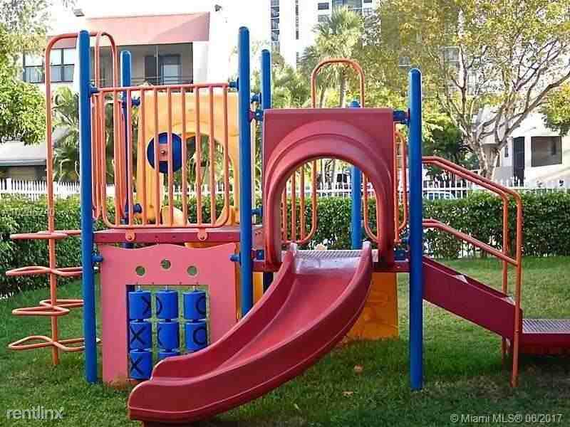 20441 NE 30th Ave - Photo 3 of 21