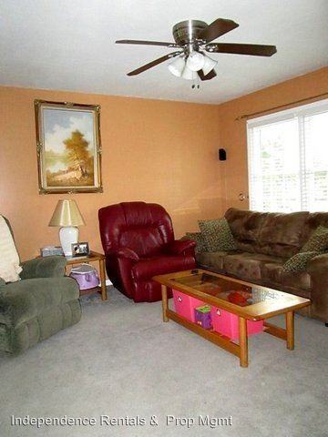 1440 Beulaville Hwy - Photo 2 of 12