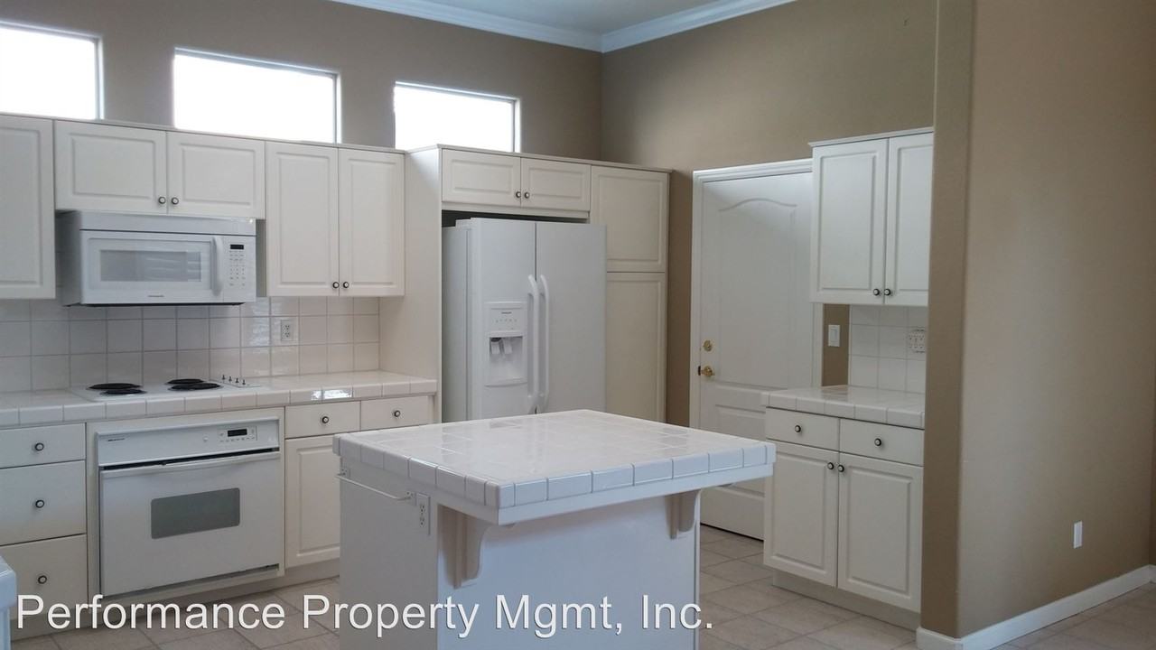 2168 W Vía Delfini - Photo 2 of 14