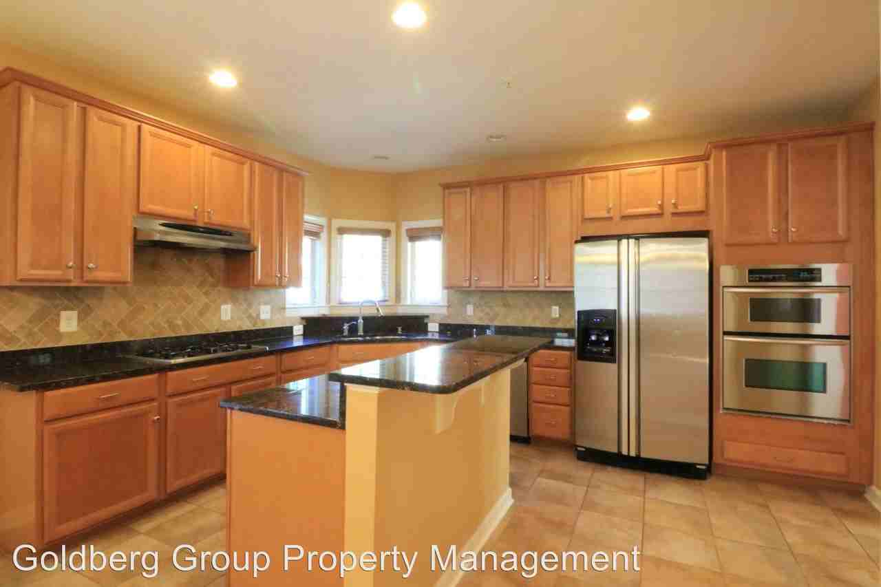 13312 Catawba Manor Way - Photo 3 of 35