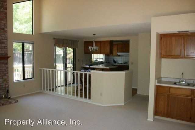 1937 Fallen Oak Ct - Photo 3 of 16