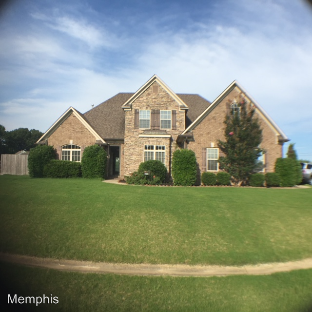 100 Christmas Dr - Photo 2 of 22