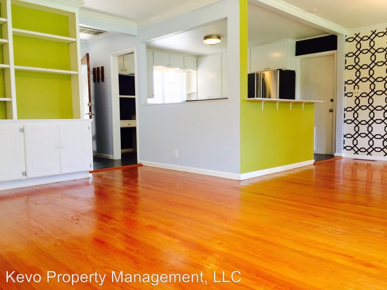 2041 NW 48th St - Photo 2 of 17