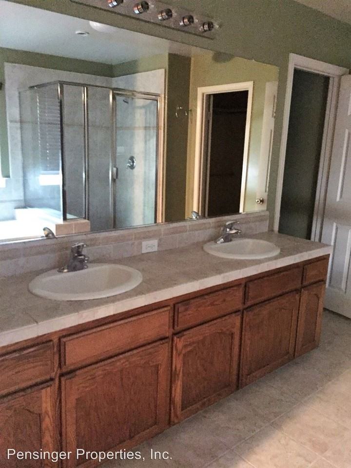 9106 Staten Island Dr - Photo 3 of 14