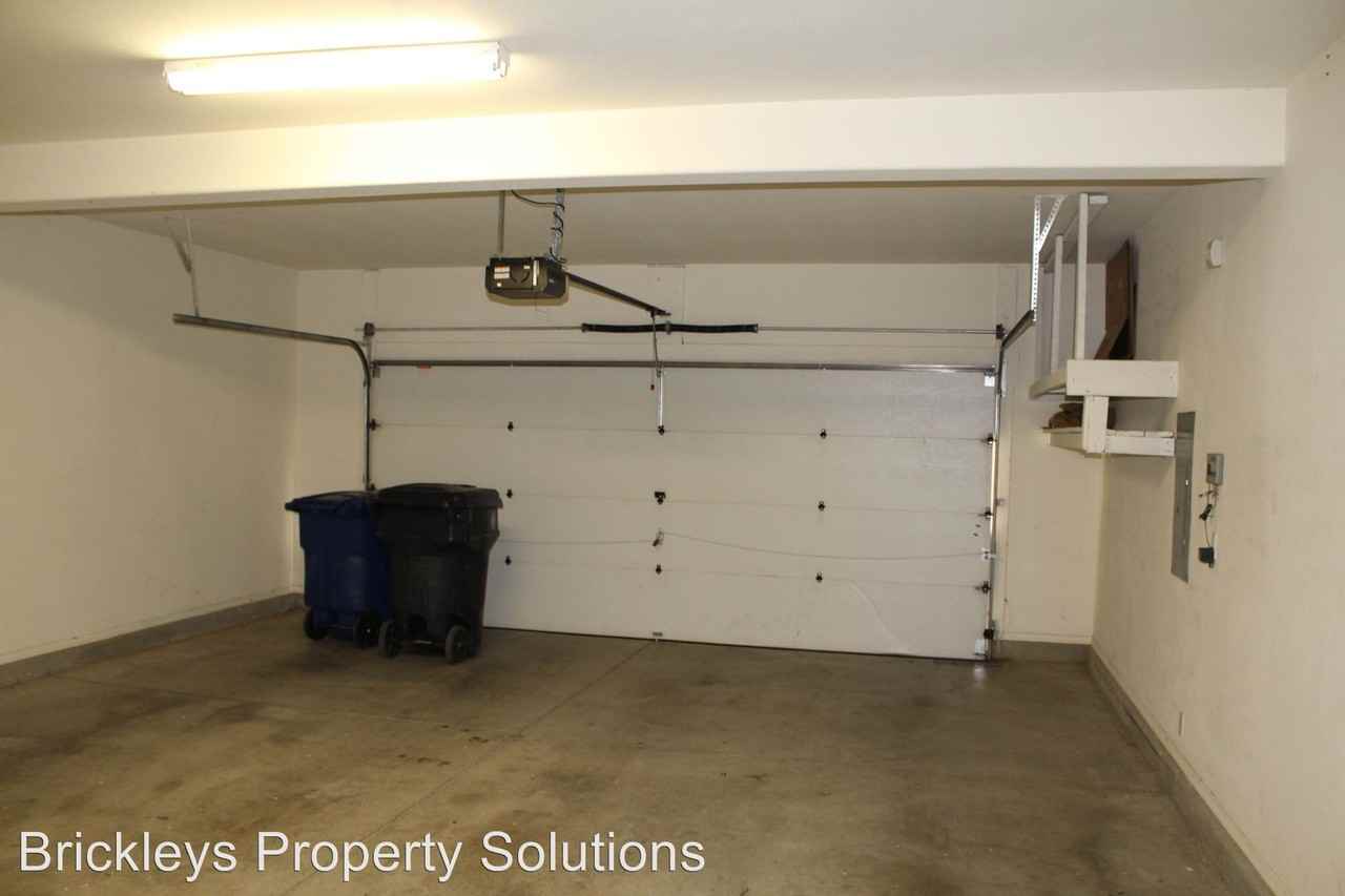 4231 Ridingcircle Rd NW - Photo 3 of 28