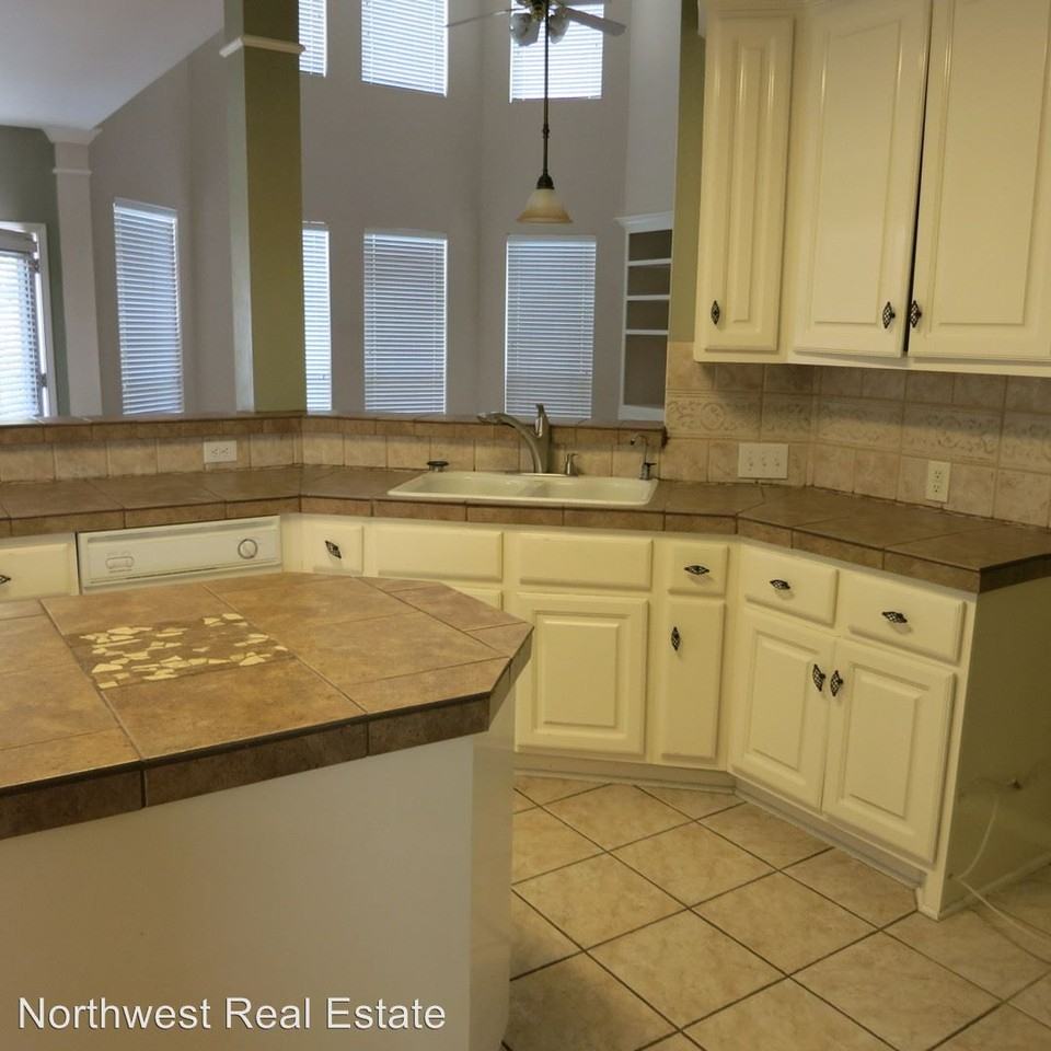 1735 Montecino - Photo 2 of 25