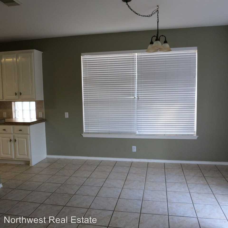 1735 Montecino - Photo 3 of 25