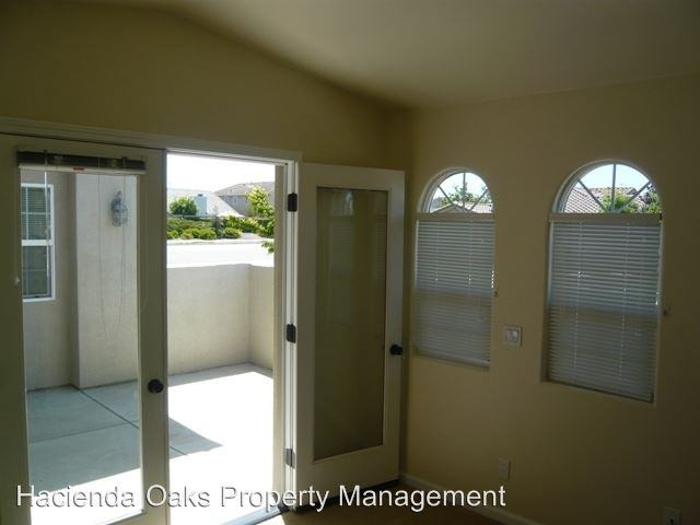 2250 Nutmeg Ln - Photo 3 of 18