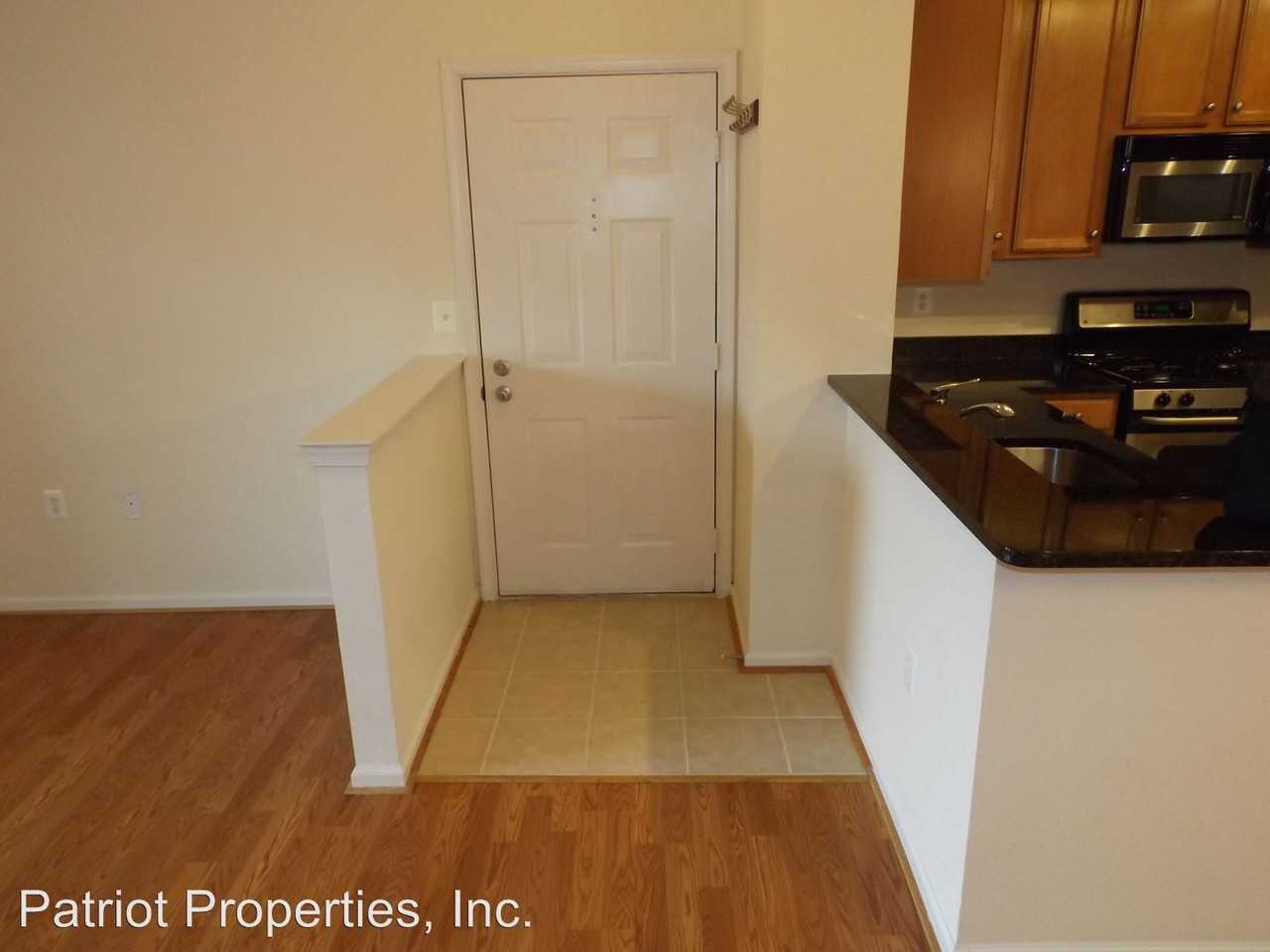 1516 North Point Dr #304 - Photo 2 of 12