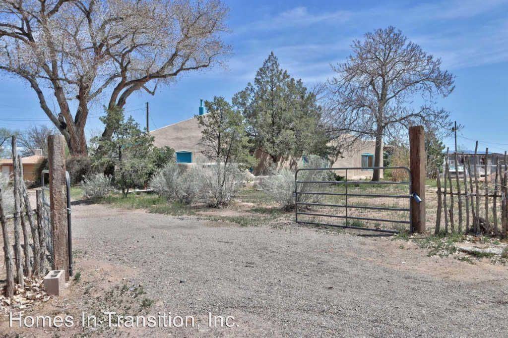 470 Golden Poppy St - Photo 3 of 20
