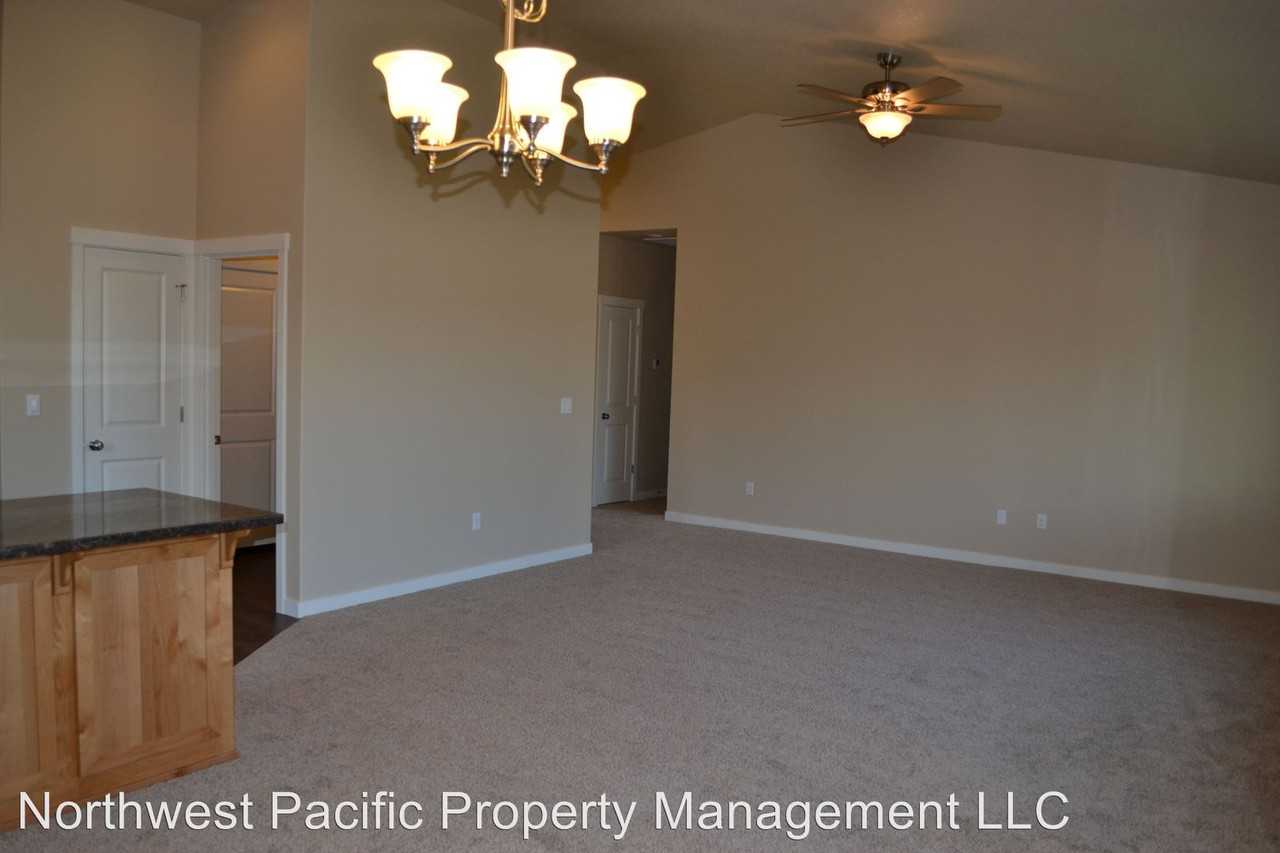 575 Egret Ave - Photo 2 of 12