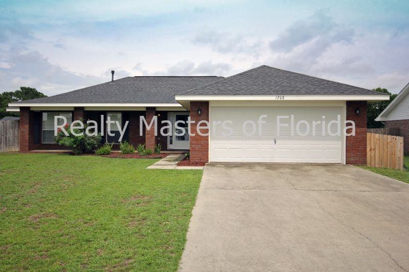 1208 Benning Pl - Photo 2 of 25