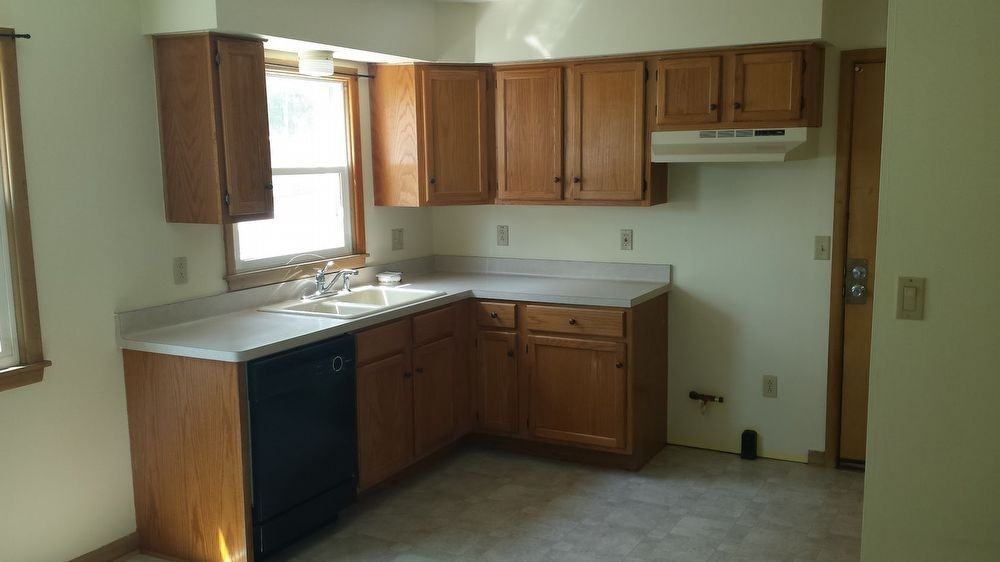 3350 S 84th St - Photo 2 of 9