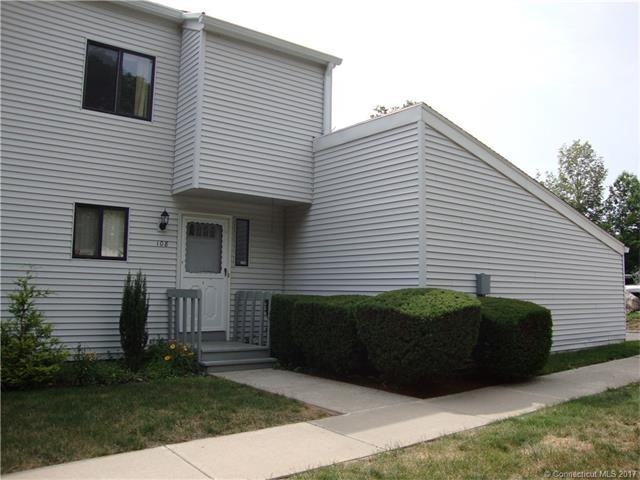 108 Timber Ln #108 - Photo 3 of 23