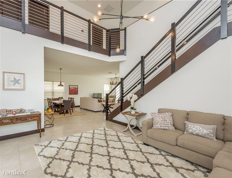 16002 Southwest 136 Way - Photo 3 of 28