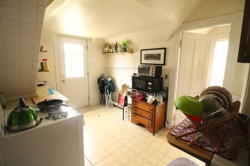93 Hobart St #GNC3 - Photo 3 of 8