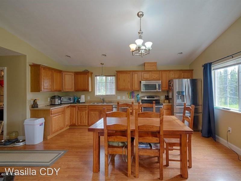 4041 Friar Tuck Cir - Photo 3 of 10