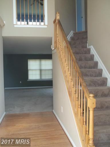 2889 Huddersfield Ct - Photo 3 of 10